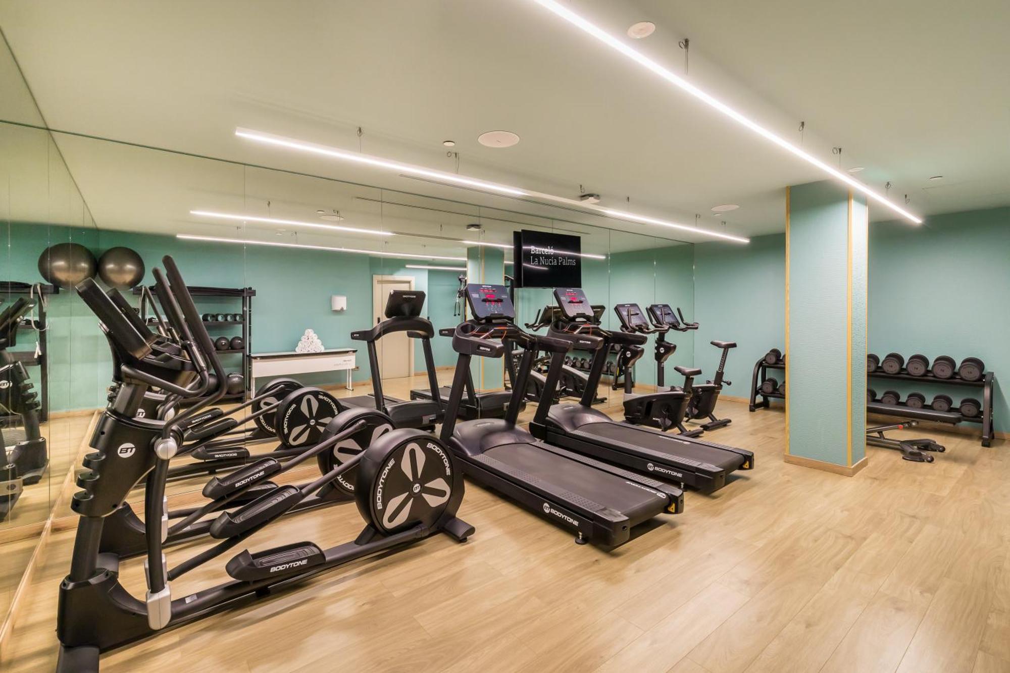 Barcelo La Nucia Palms Hotel Exterior foto The gym at the hotel